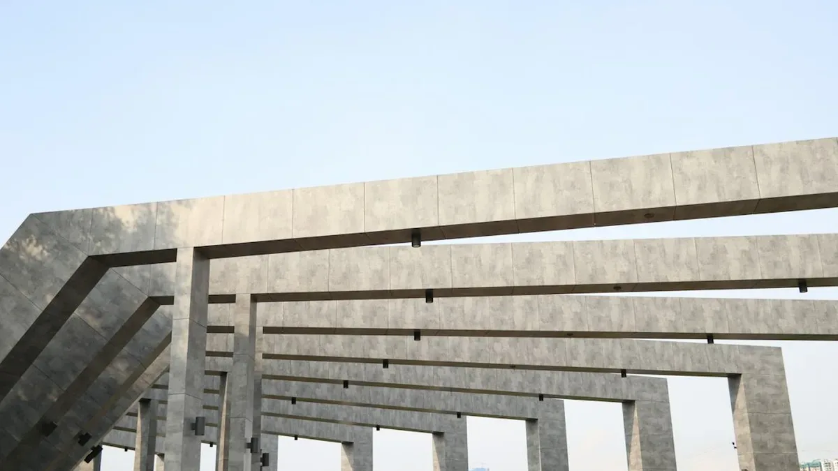 plots beton pour pergola — Plots béton pour pergola : définition, effets et limites